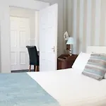 Lägenhetshotell Amberley House By Thekeycollections Dublin