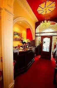 Apart Otel Amberley House By Thekeycollections