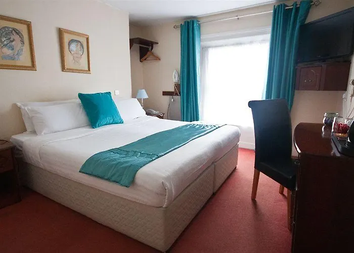 Amberley House By Thekeycollections Dublín