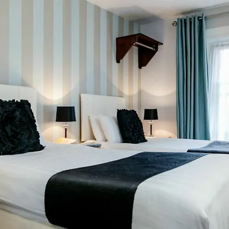 Amberley House By Thekeycollections