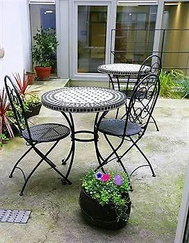 Amberley House By Thekeycollections 3*