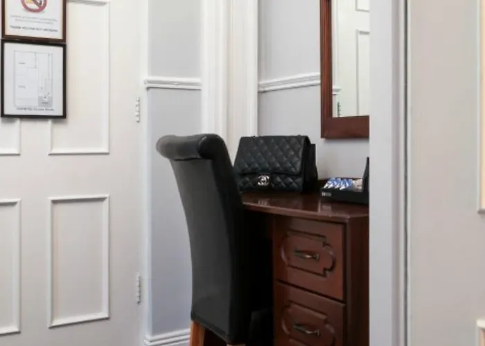 Amberley House By Thekeycollections 3* Dublin