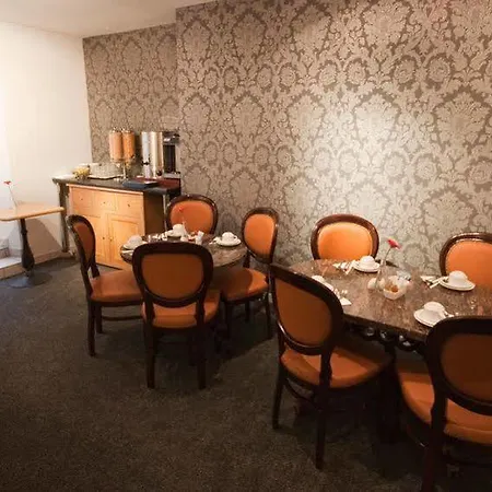 Amberley House By Thekeycollections Apart-hotel 3*