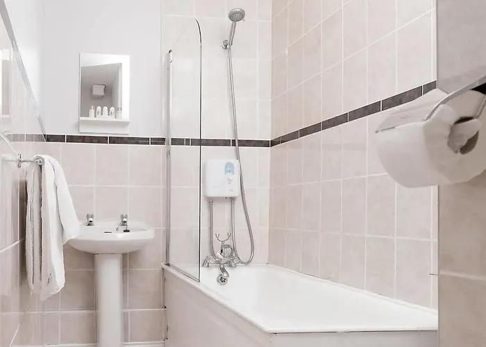 Amberley House By Thekeycollections Aparthotel Dublin